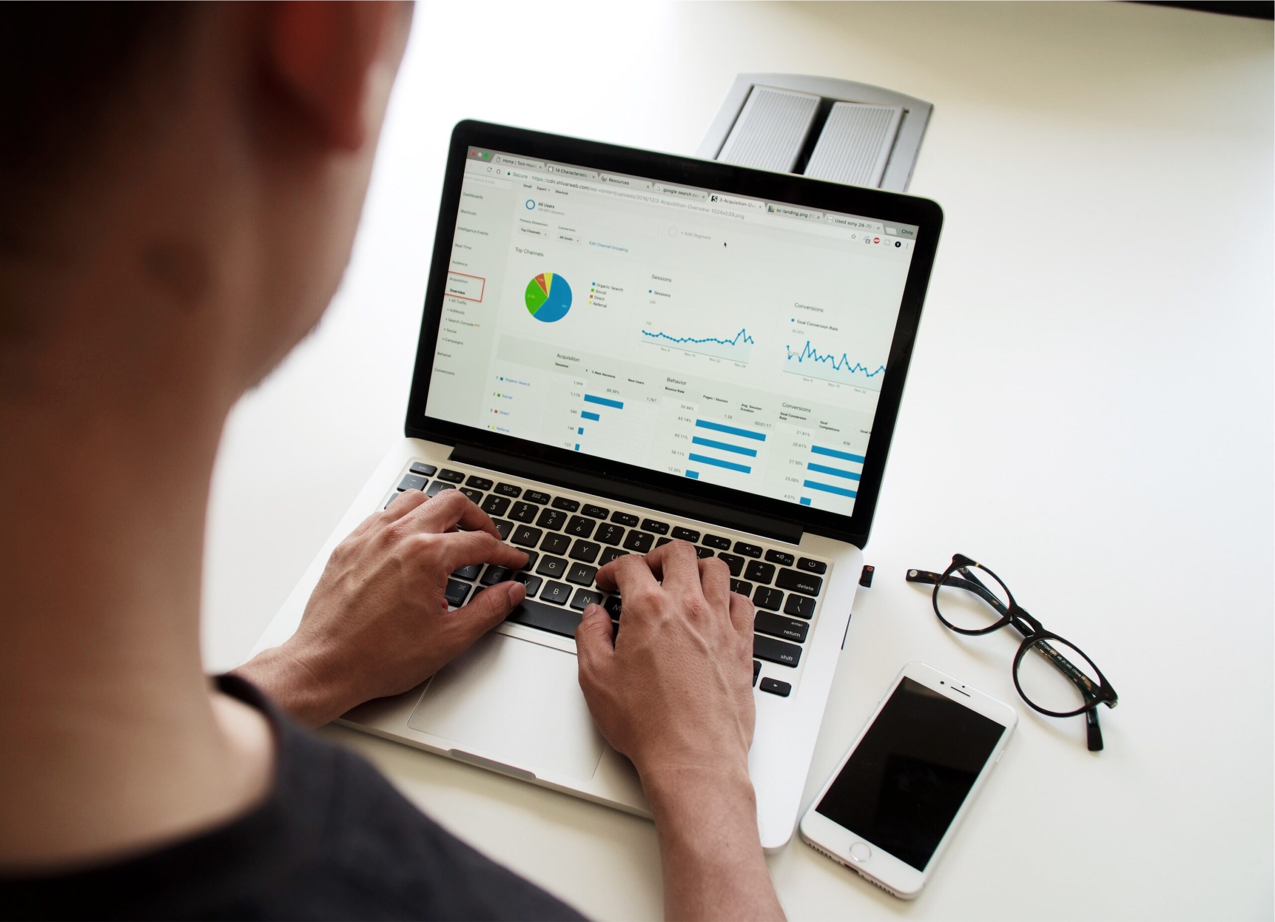 10 Manajemen Data dan Pemimpin Ruang AI